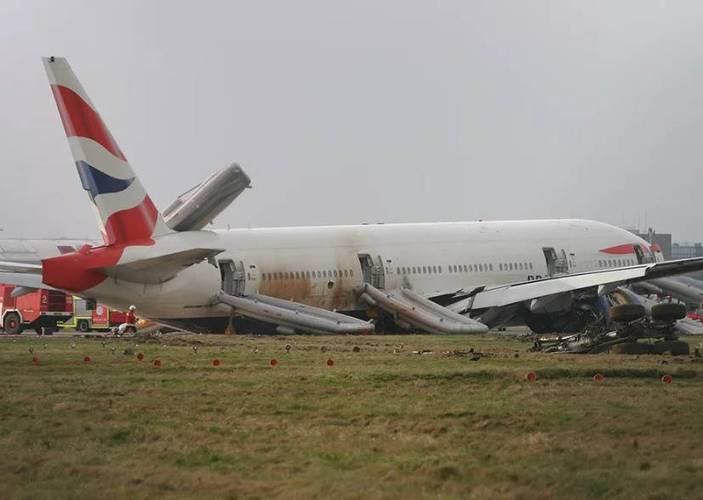 东航波音737坠毁原因，波音773 东航？