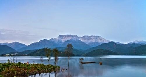 为什么叫瓦屋山，为什么叫瓦屋山这个名字？