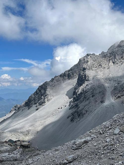 玉龙雪山为什么积雪，玉龙雪山为啥没有雪